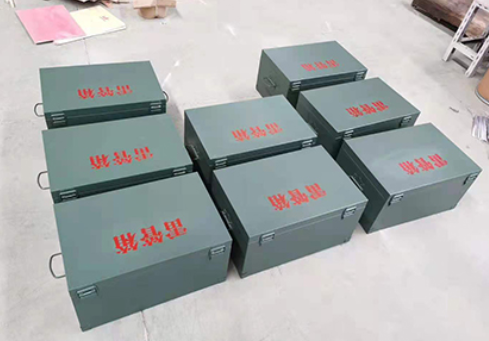 勐海炸药箱和雷管箱一般是怎么存放的？